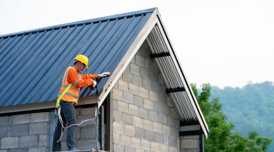 Expert flood damage restoration services in Mountainair, NM